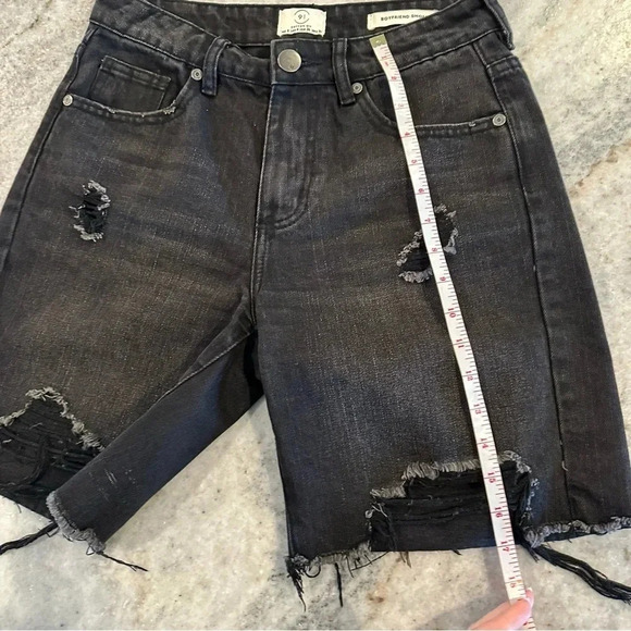 Cotton On Black Denim Boyfriend Jean Short Distressed Size 4 - Picture 6 of 8